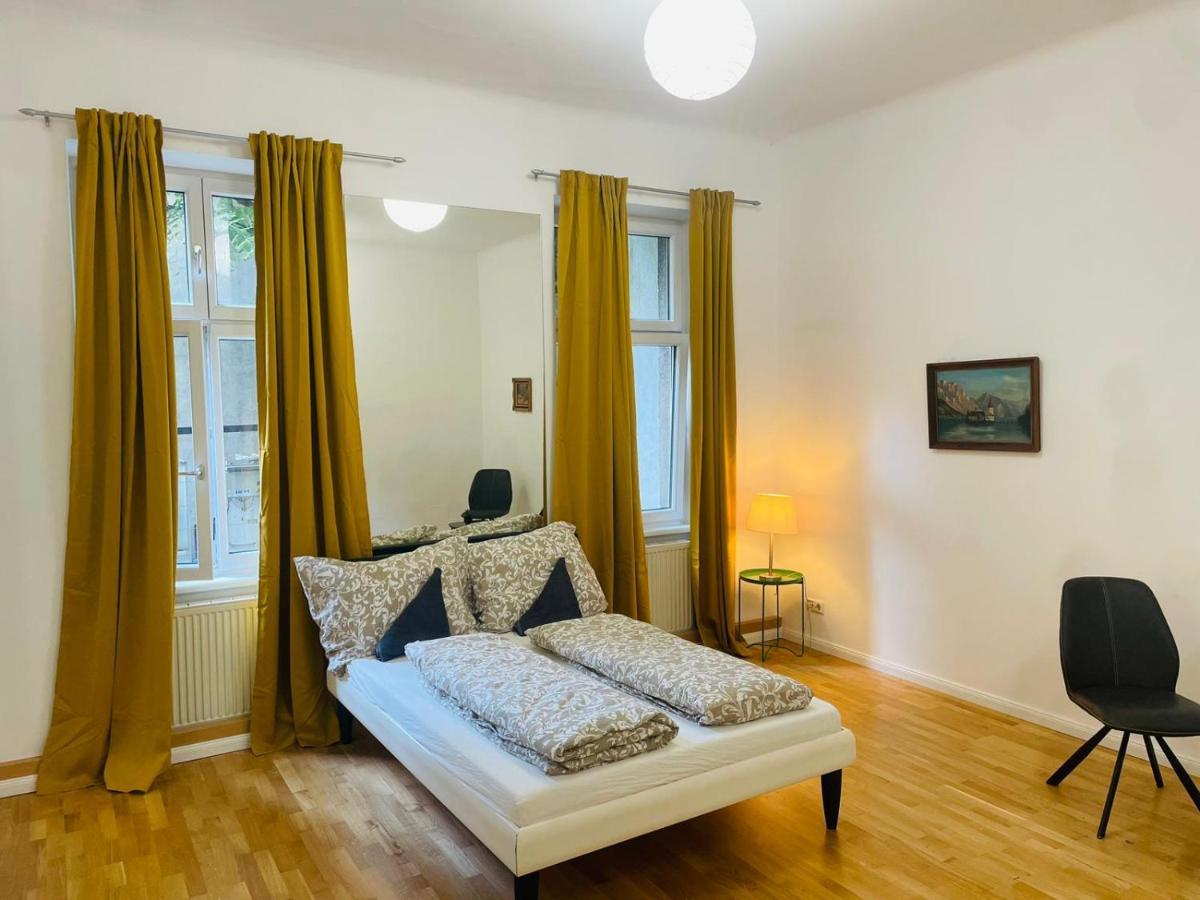 Direct City Center-Privat Rooms-5 Minutes Mariahilferstrasse Відень Екстер'єр фото